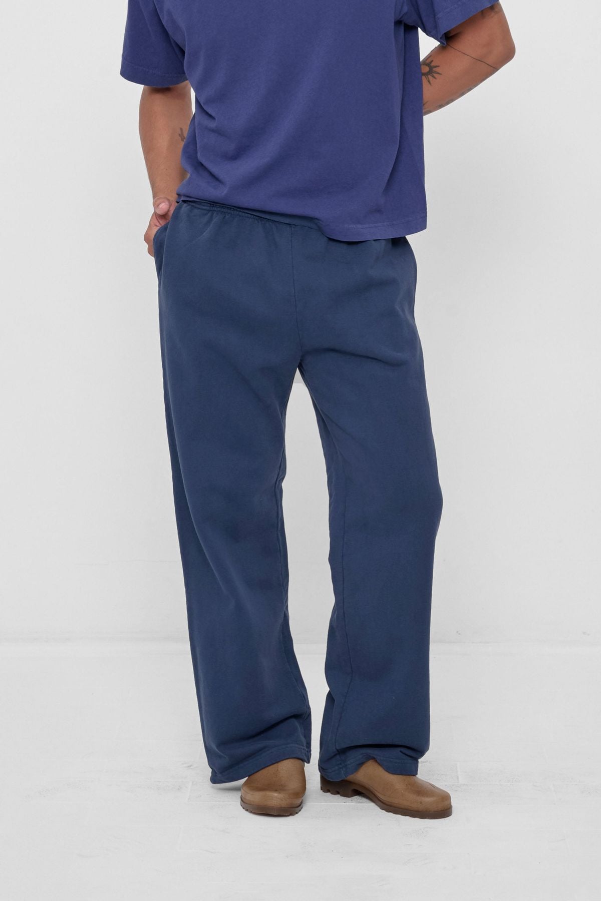 Everybody.world trash fleece apartment pants