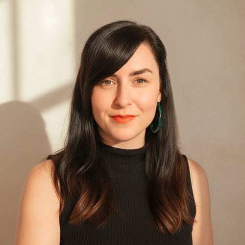 Danielle Harris logo