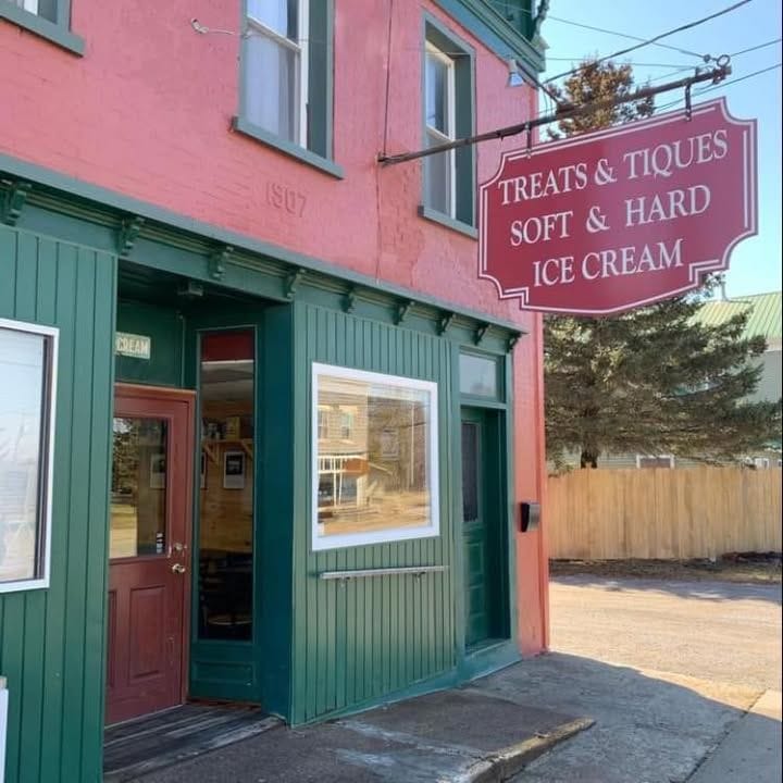 if you are going to drive north along route 3, get ice cream at treats and tiques in Natural Bridge