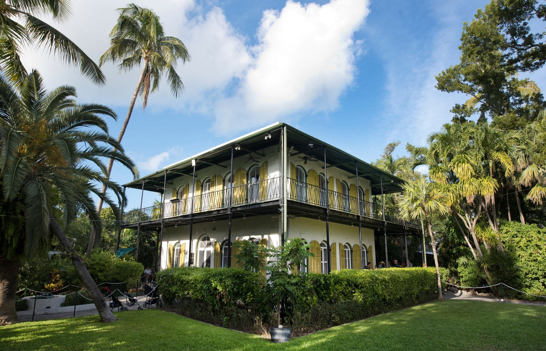 Ernest Hemingway Home & Museum 🐈