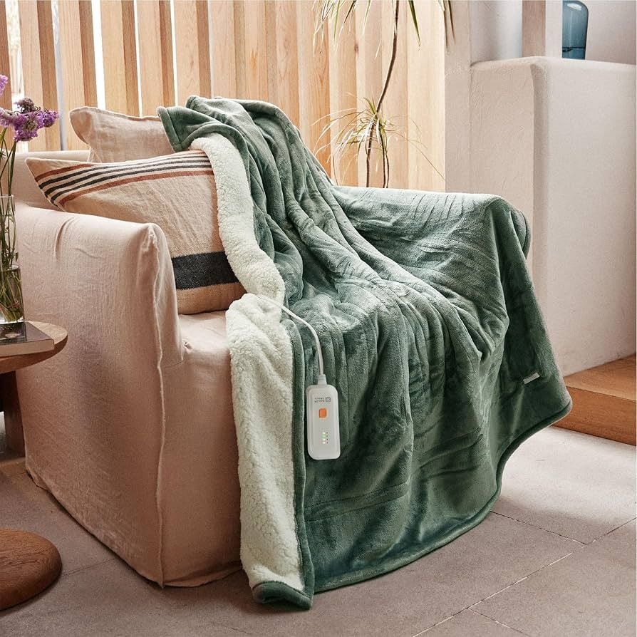 GOTCOZY Heated Blanket (Green)