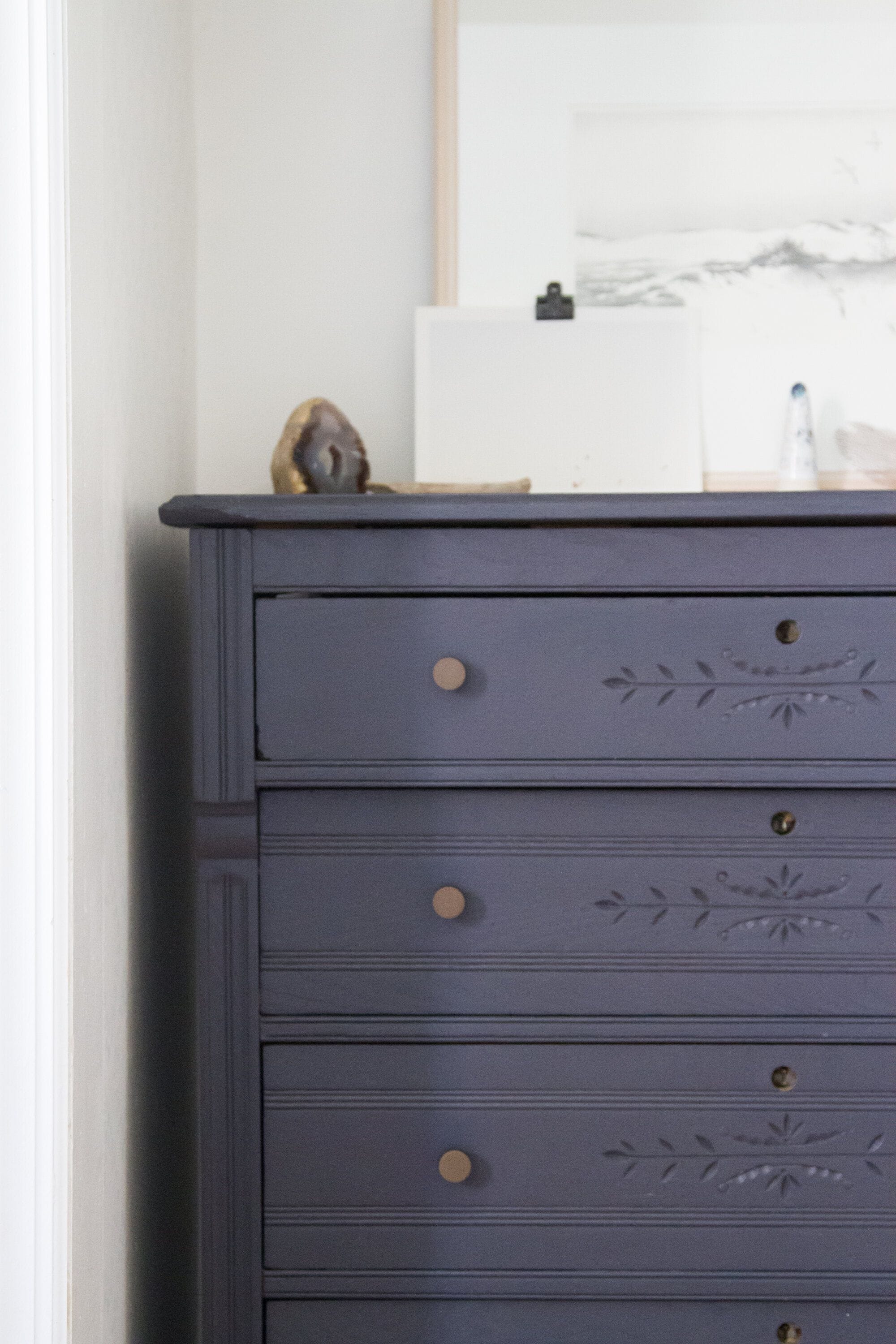 Painting a dresser (or any piece of furniture) in Benjamin Moore Abyss