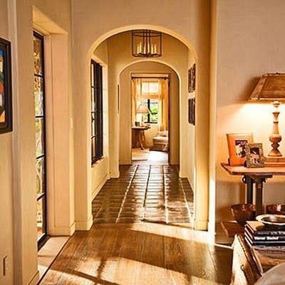 The hallway in It's Complicated 