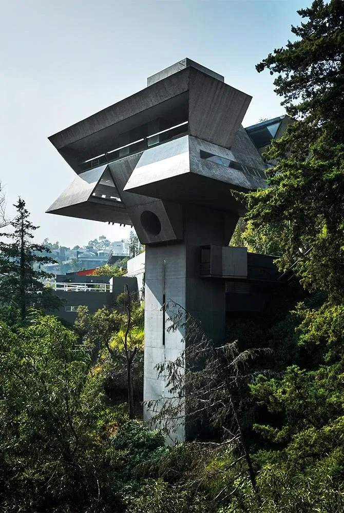 Casa Praxis by Agustín Hernández