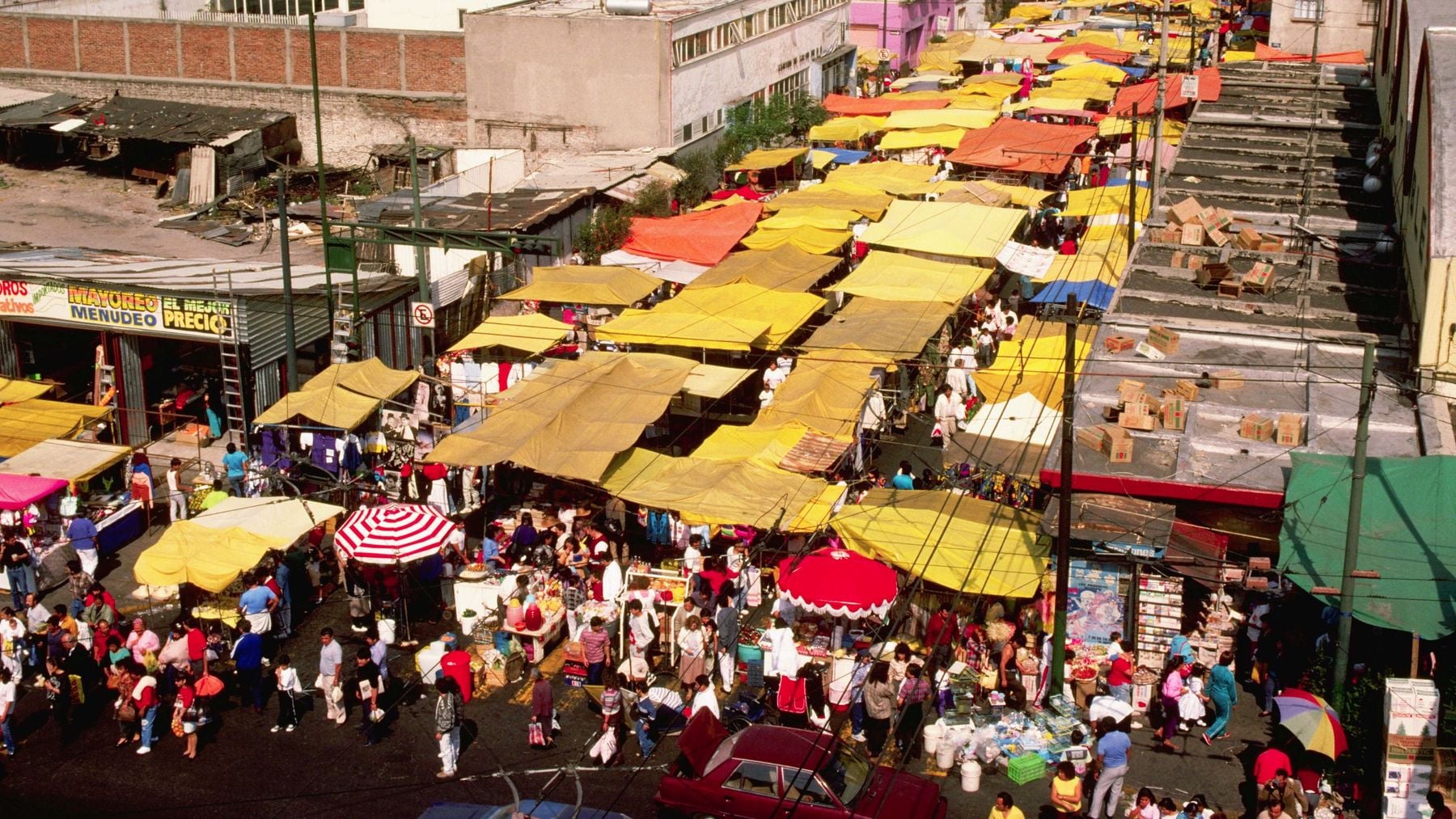 Tianguis  Cultural del  Chopo