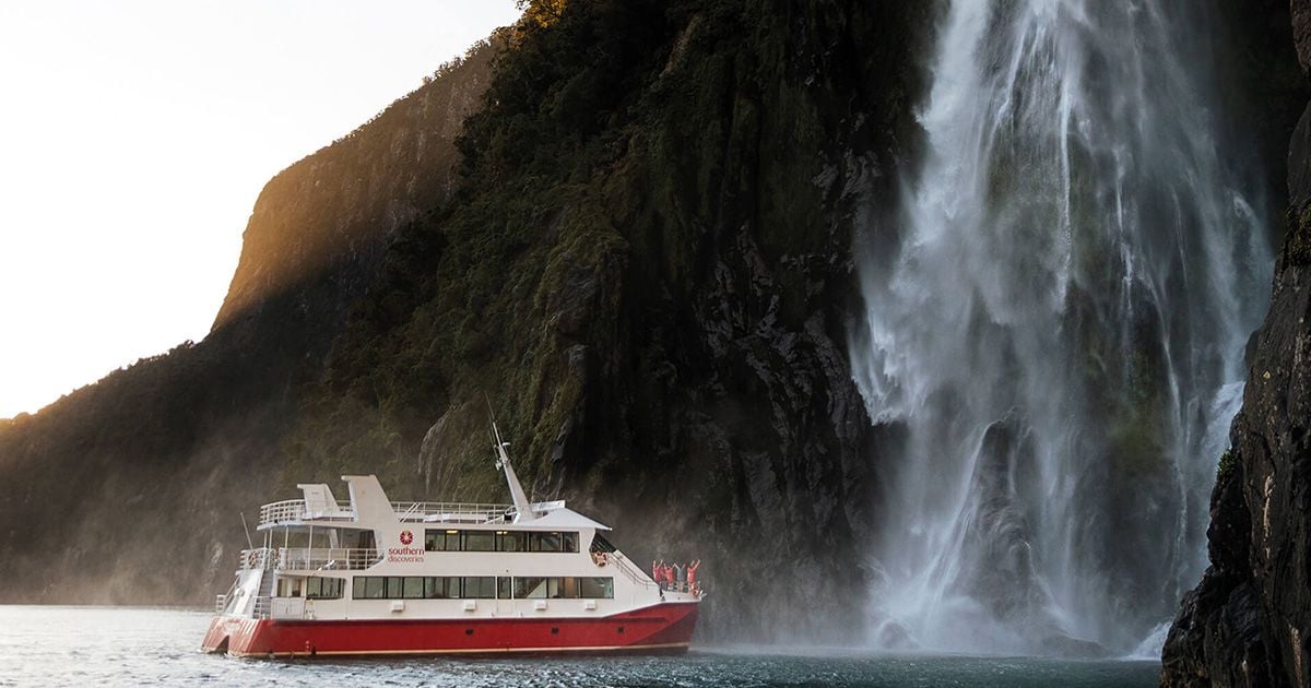 Southern Discoveries Milford Sound tour