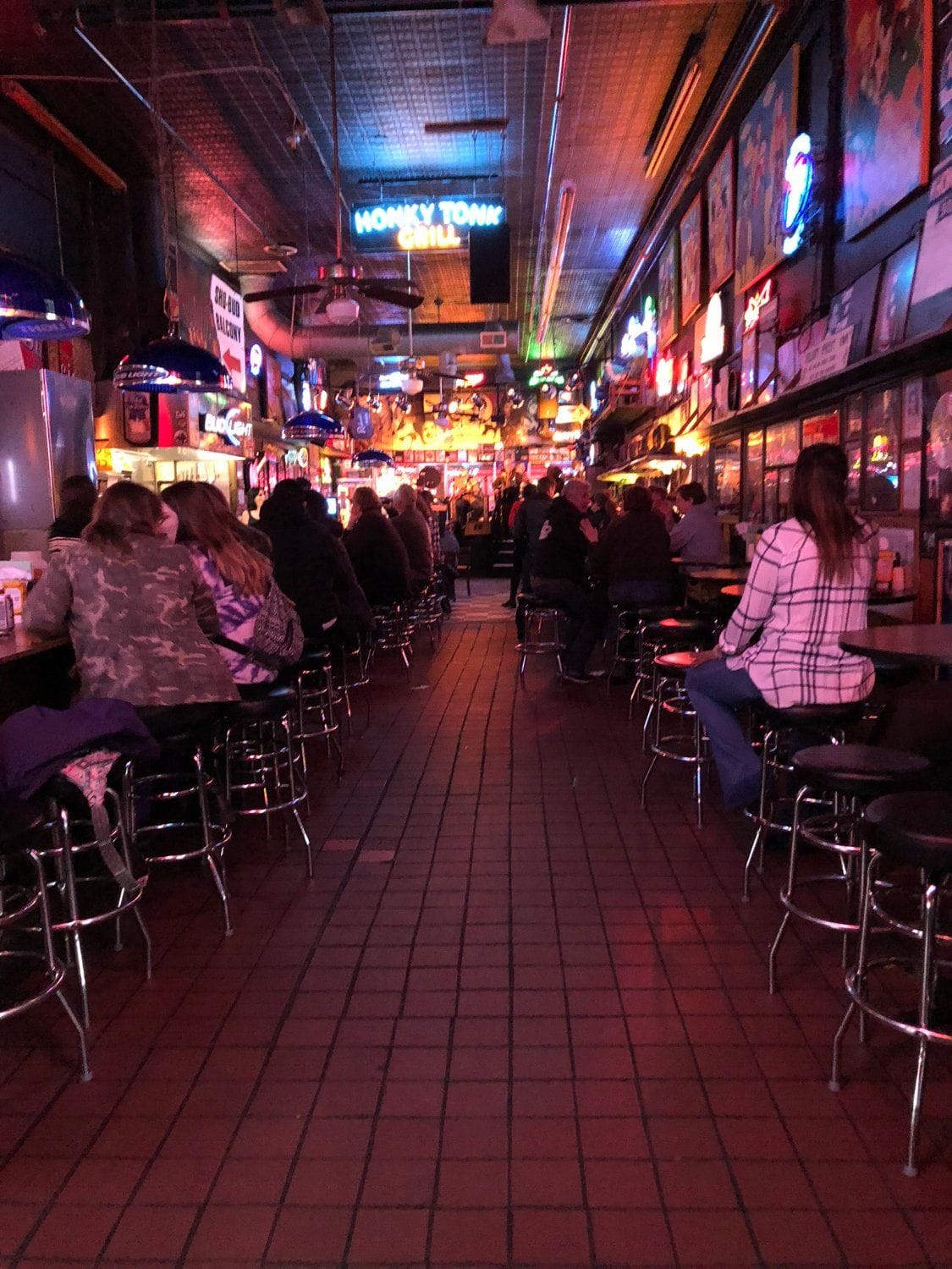 Robert's Western World