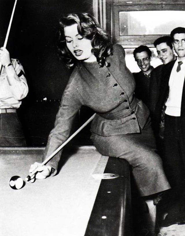 bars with pool tables