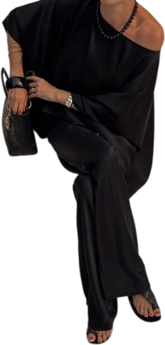 Monchrome Outfits on Tall Women