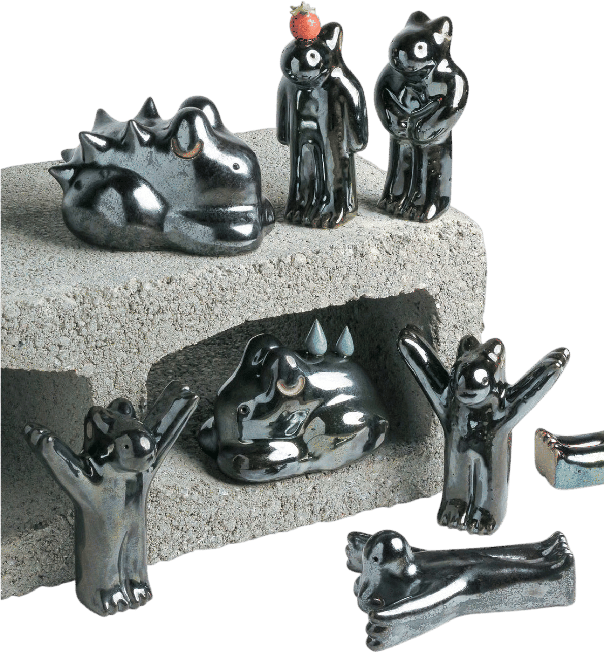 Jonathan Huang ceramic frogs