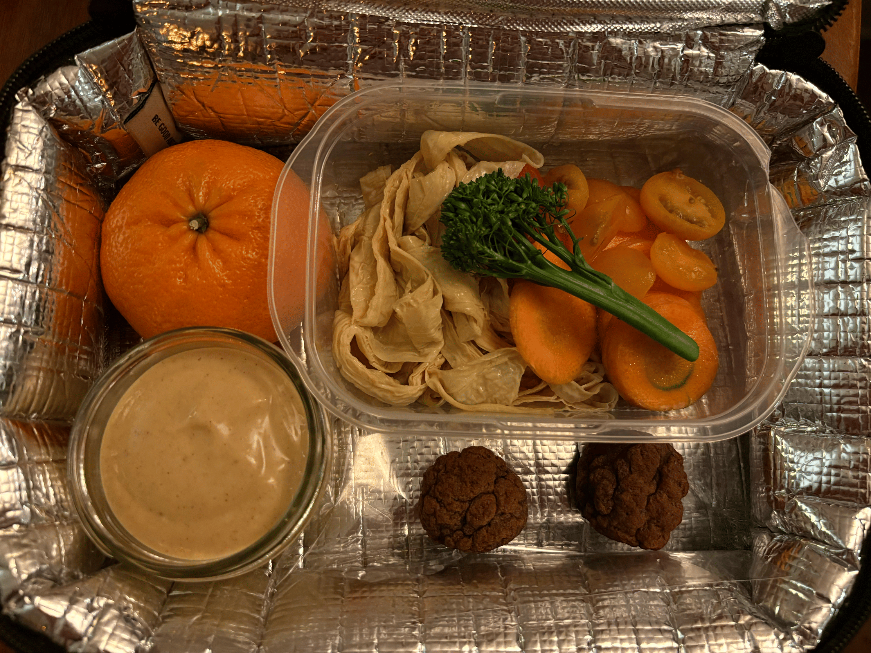 packing a cute lunch