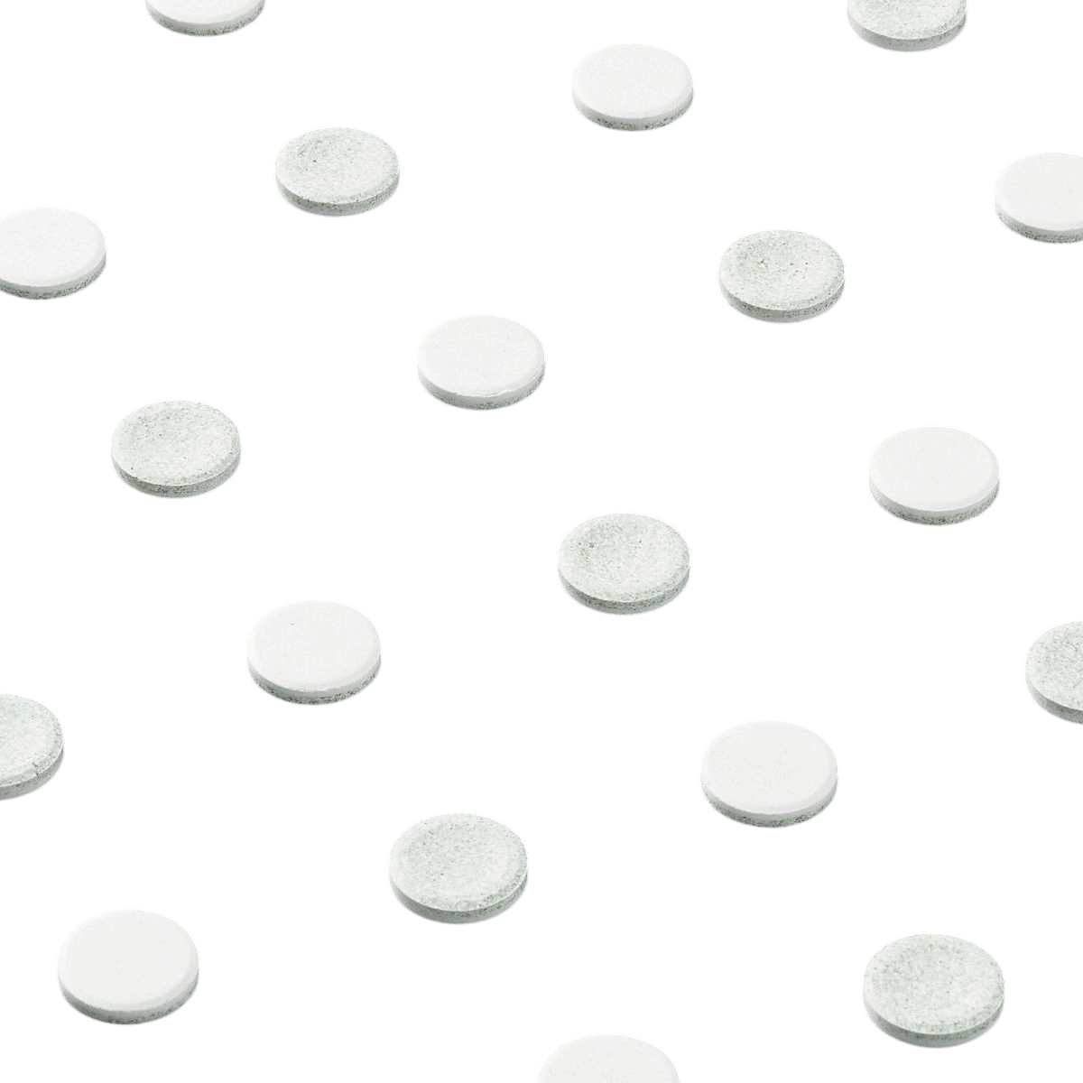 using denture cleaner tablets to clean your retainers