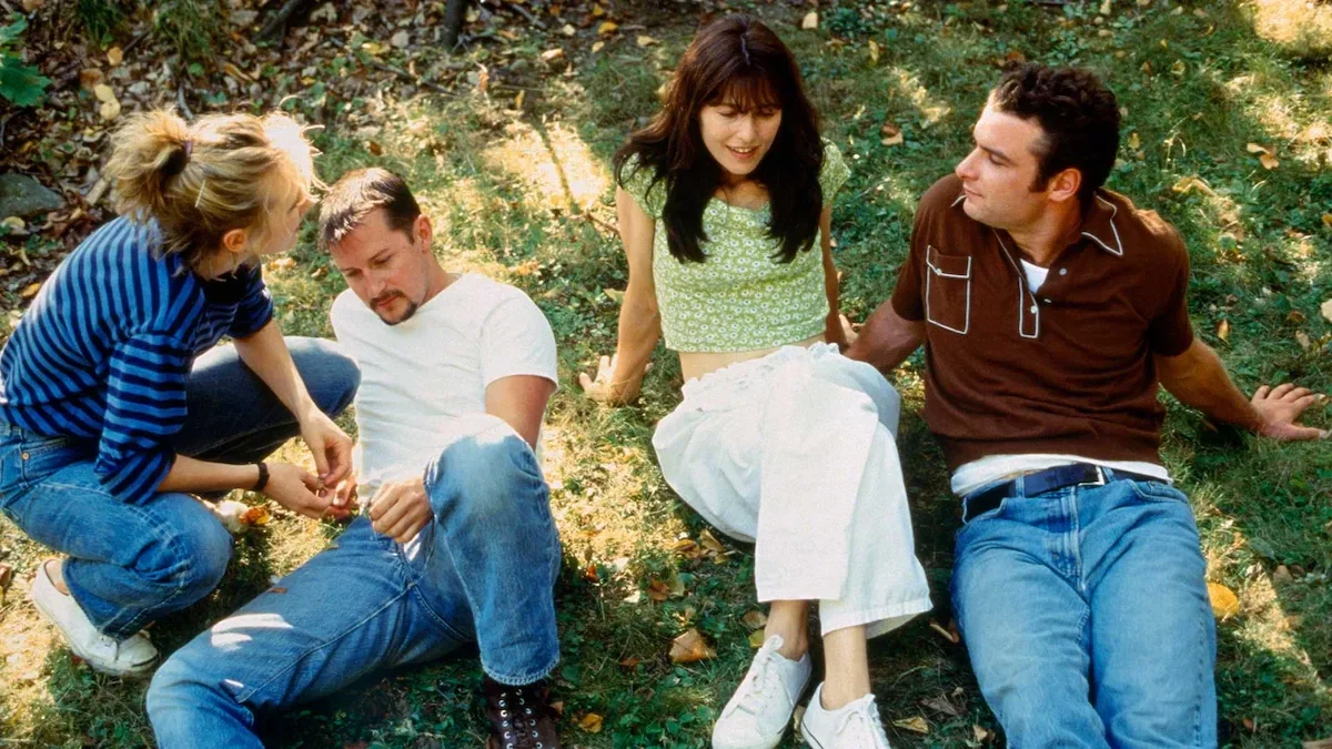 Walking and Talking (1996)
