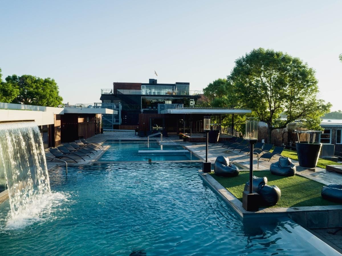 Bota Bota Spa