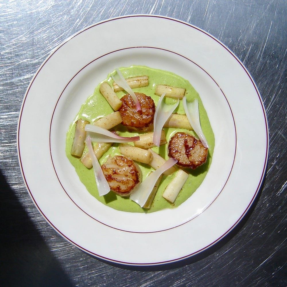 Scallops + Wild Leek Hollandaise Recipe