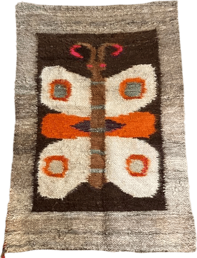 Vintage Peruvian Flying Snake Sheepskin Wool Tapestry