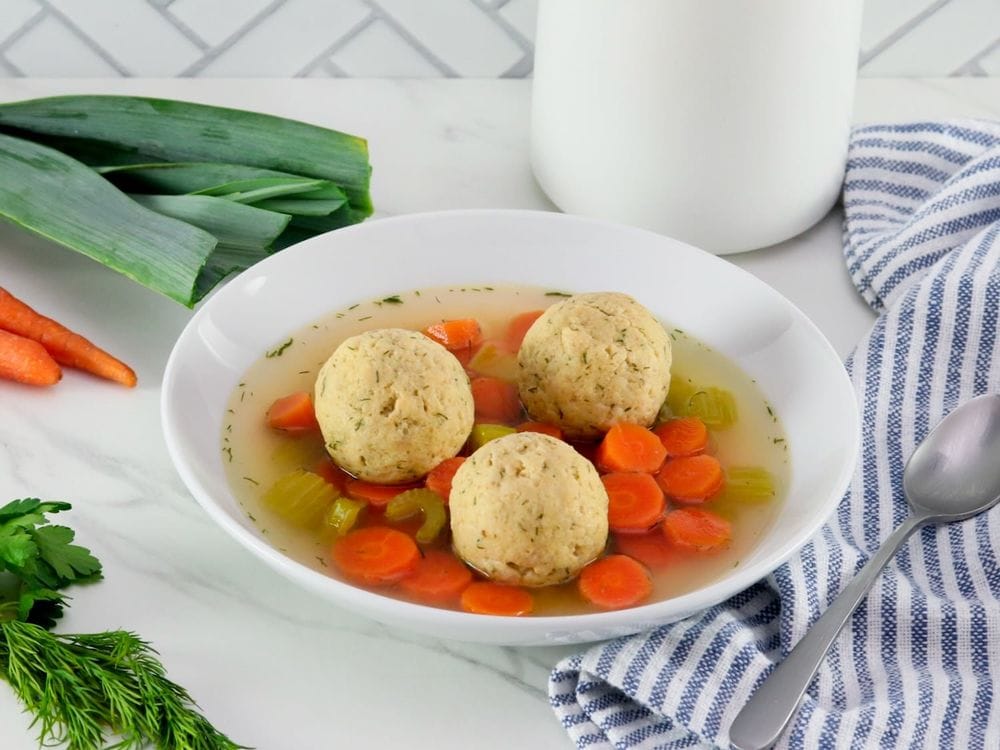 Recipe: Vegetarian Matzo Ball Soup
