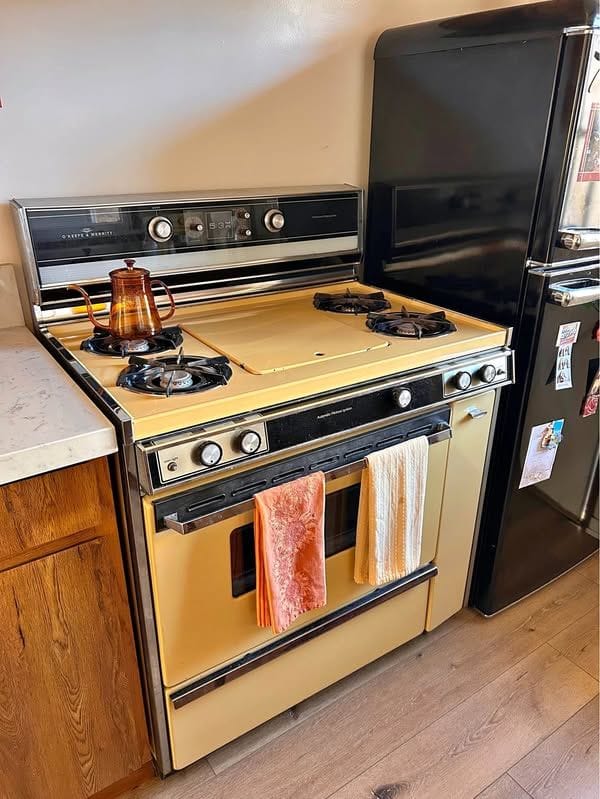 Vintage O'Keefe & Merritt Oven