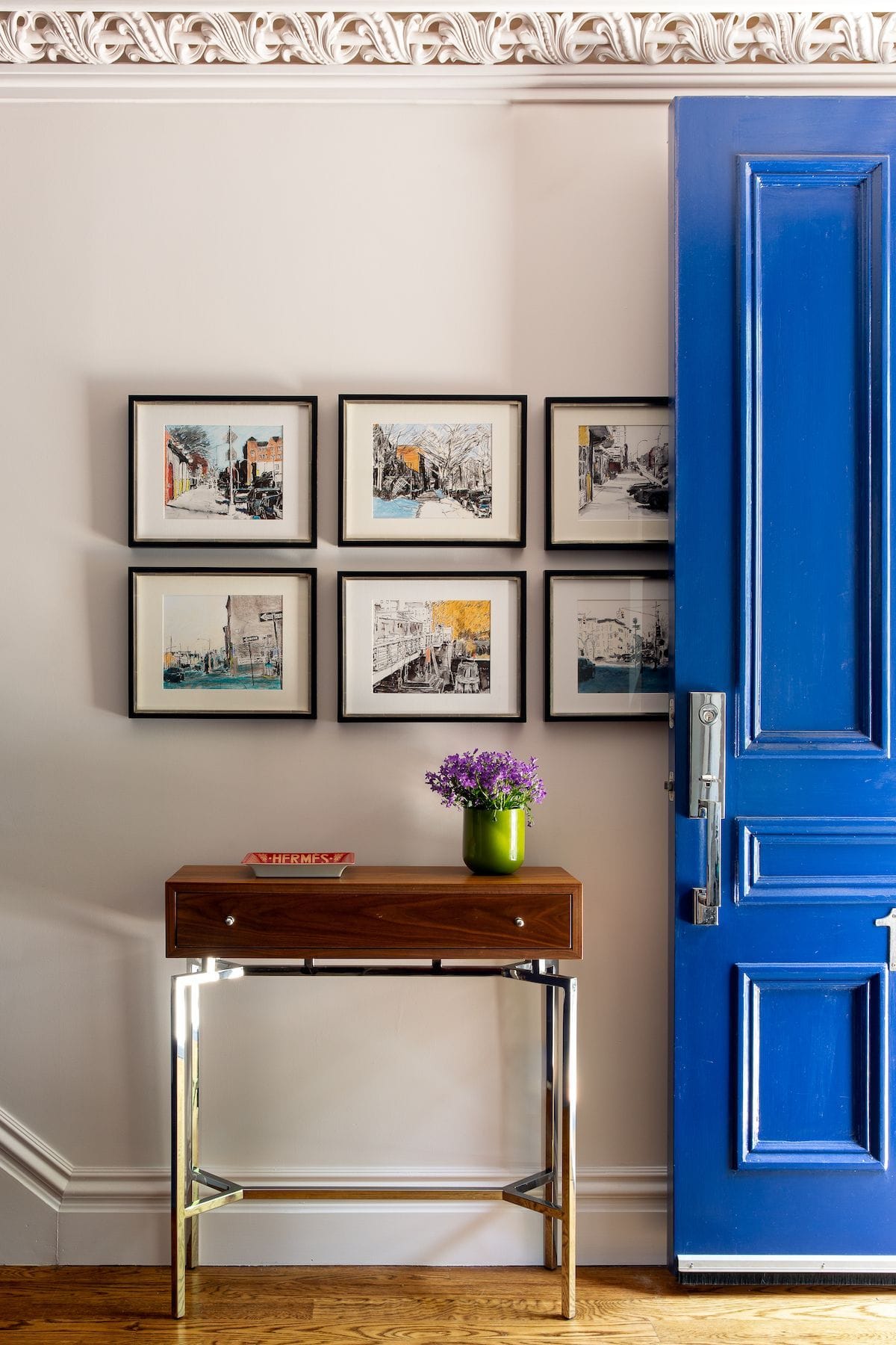 Make a grid gallery wall