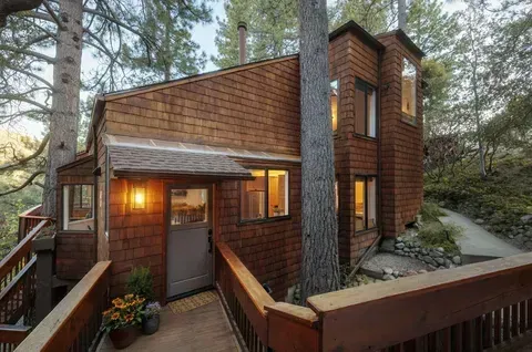 55100 Pine Crest Dr, Idyllwild, CA 92549 (Updated 7/24)