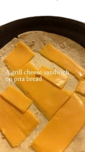 Pita bread toasted with cheese