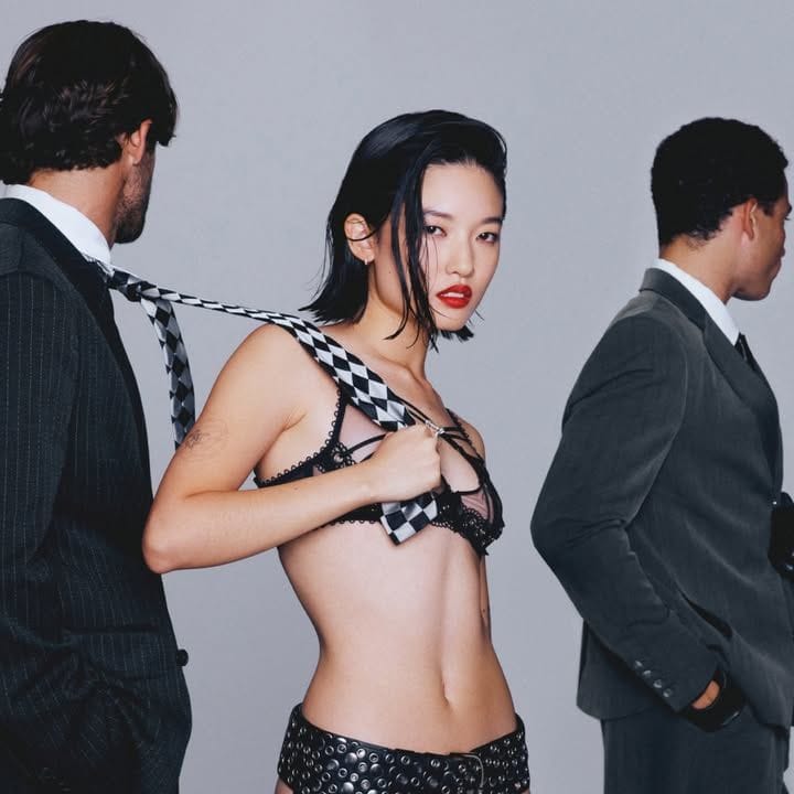 chloe qisha surprise surprise
