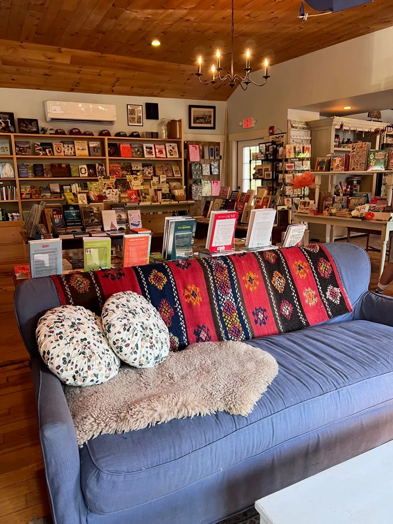 Davoll's General Store: Dartmouth, MA