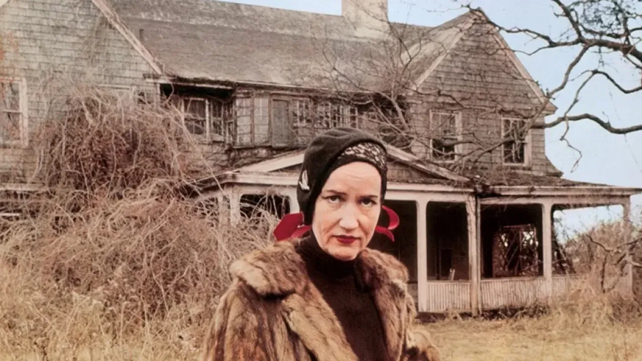 Grey Gardens (1975)
