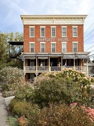 Bartlett House
