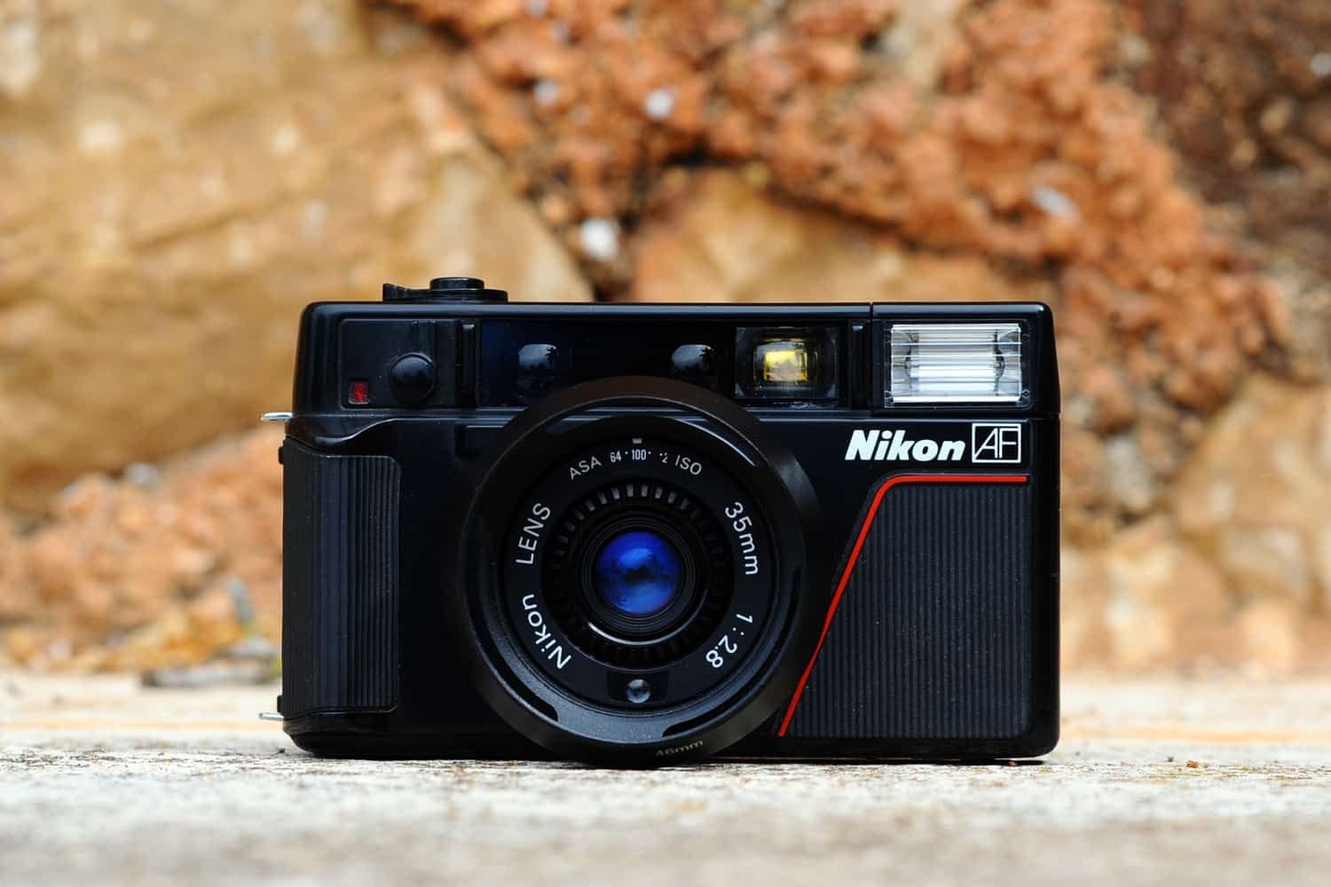 Nikon L35AF Pikaichi