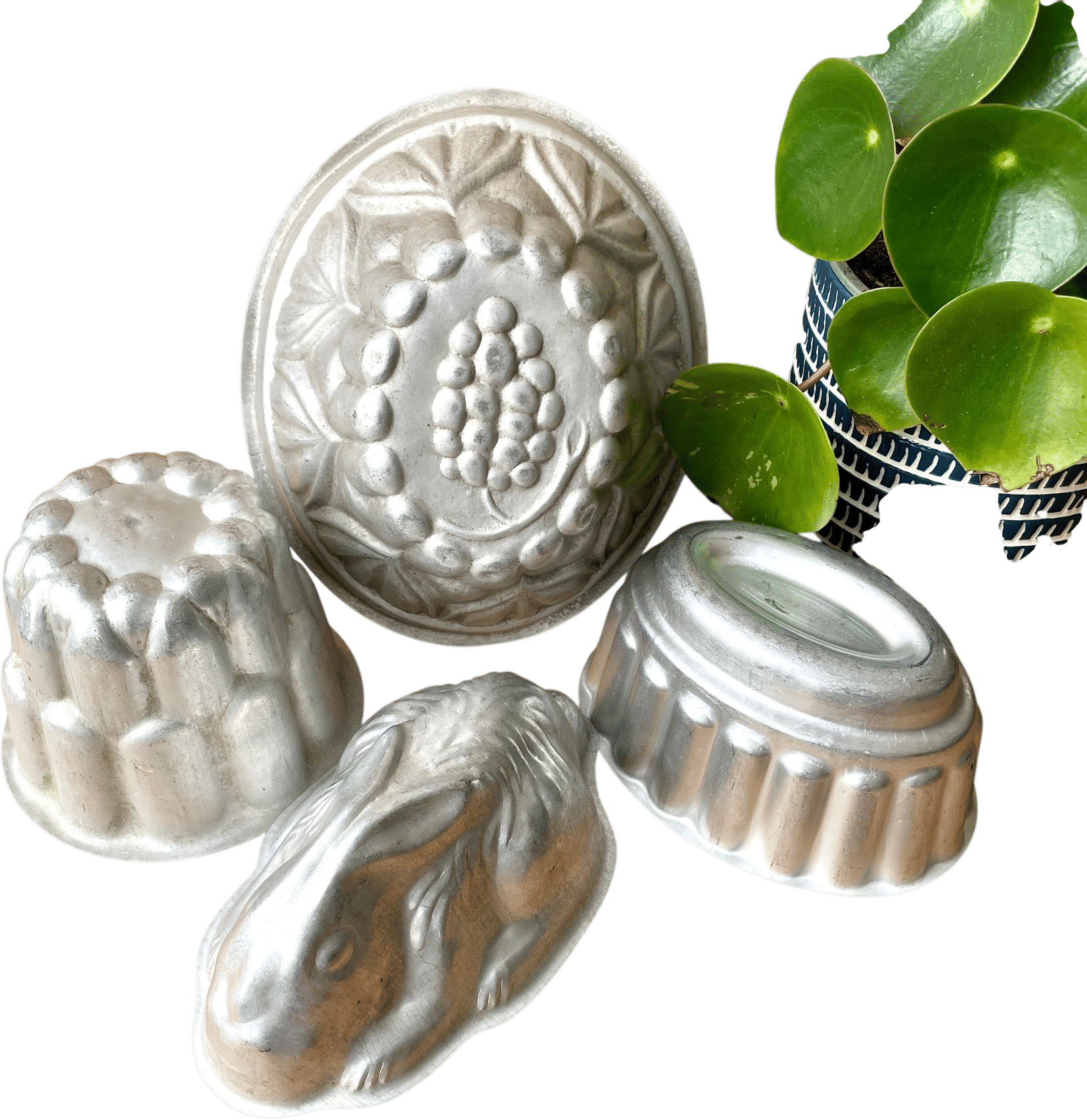 Vintage Only Nice Things Jelly Mould