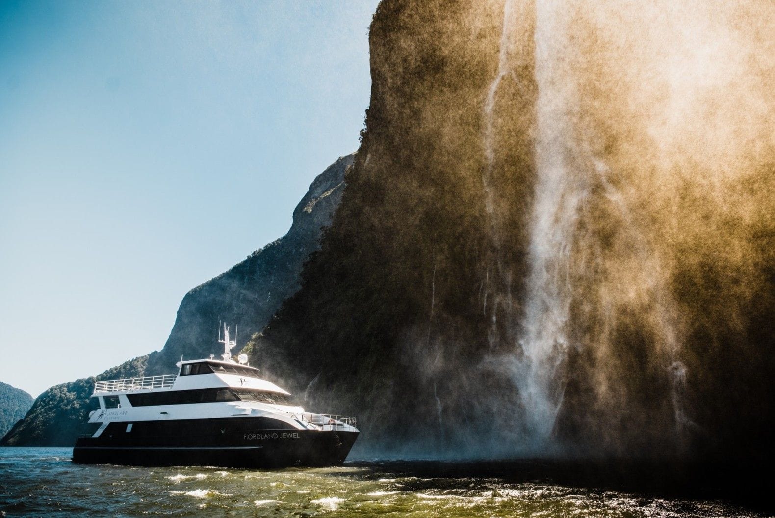 Milford Sound Overnight Cruise