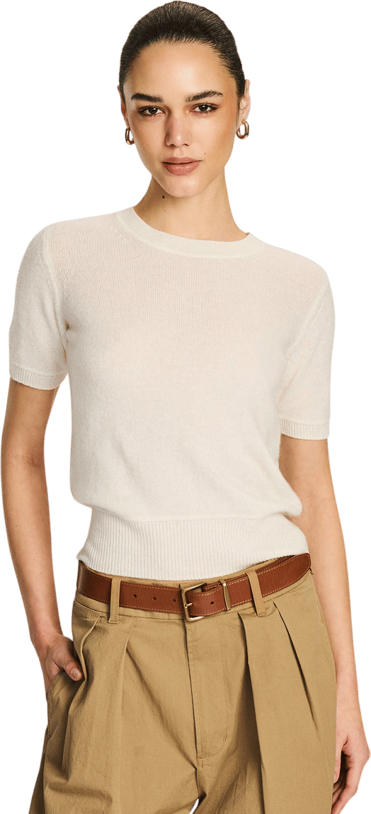 A lightweight cashmere t-shirt for work