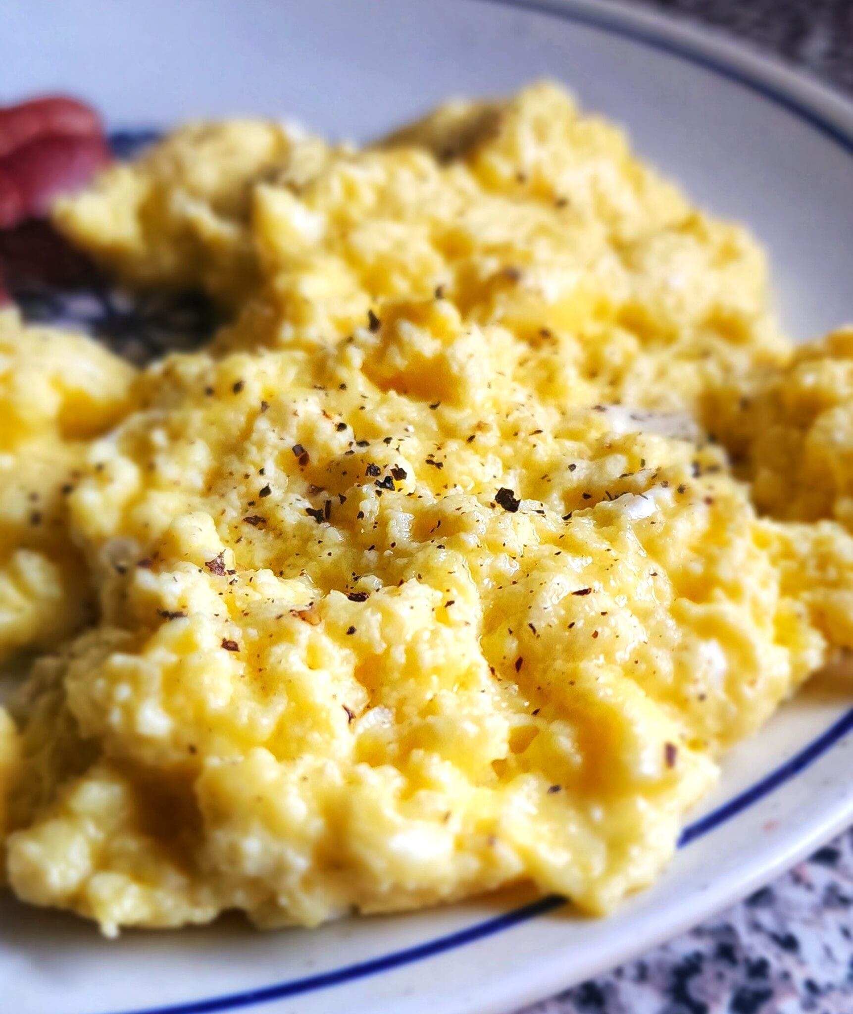 putting yogurt in scrambled eggs