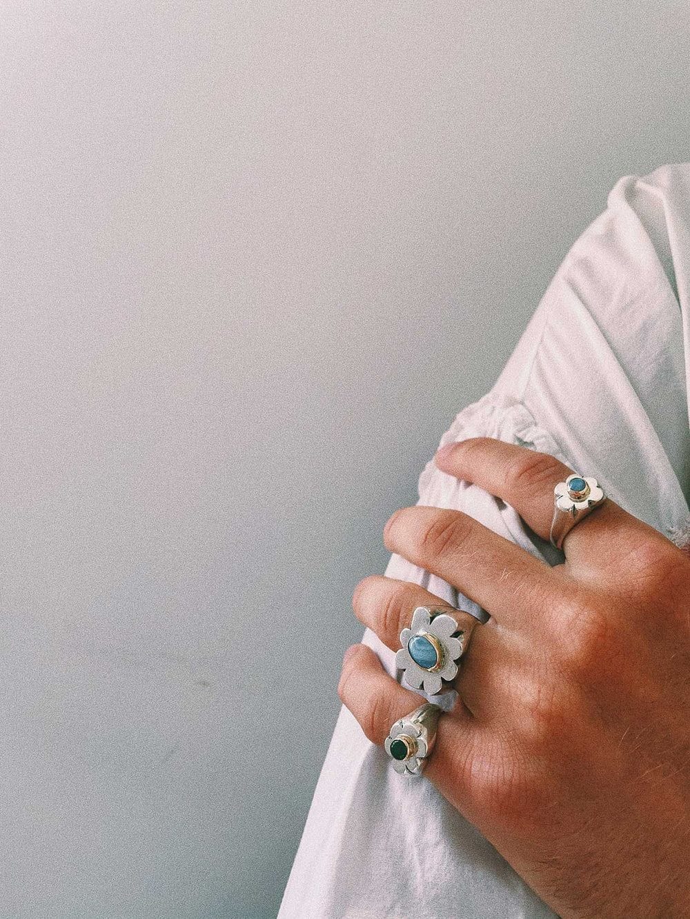 Lil Serpentine Wonky Flower Ring