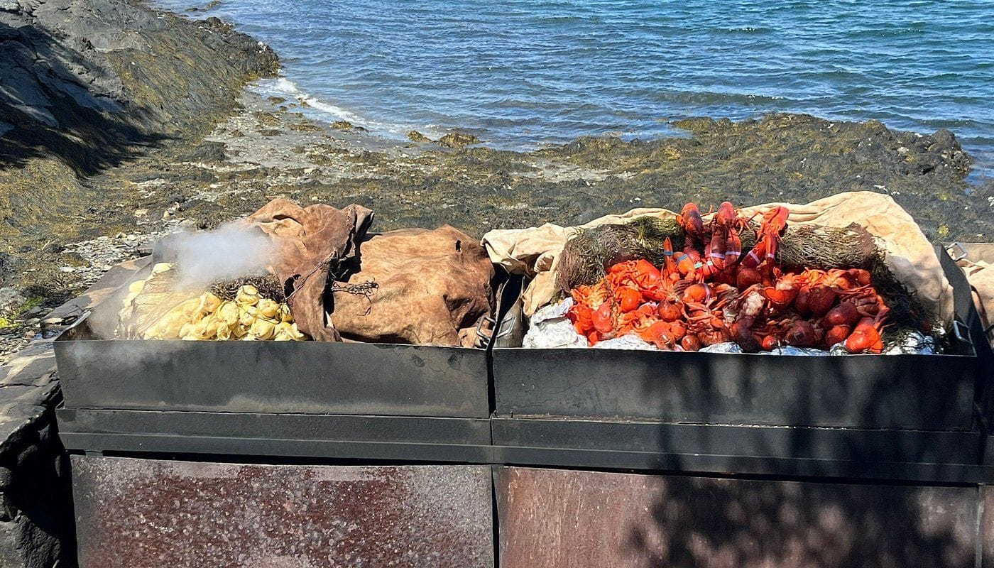 cabbage island clambakes