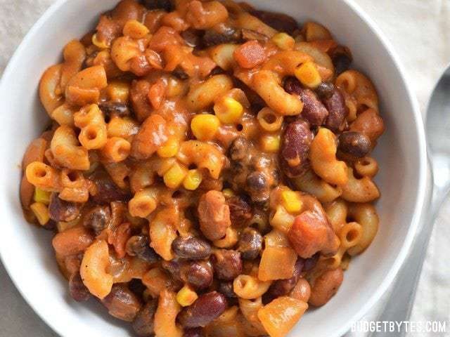 cheesy chili mac + a bunch of kale thrown in