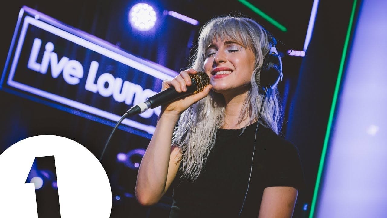 Paramore - Passionfruit 