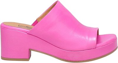 Gwen Clog