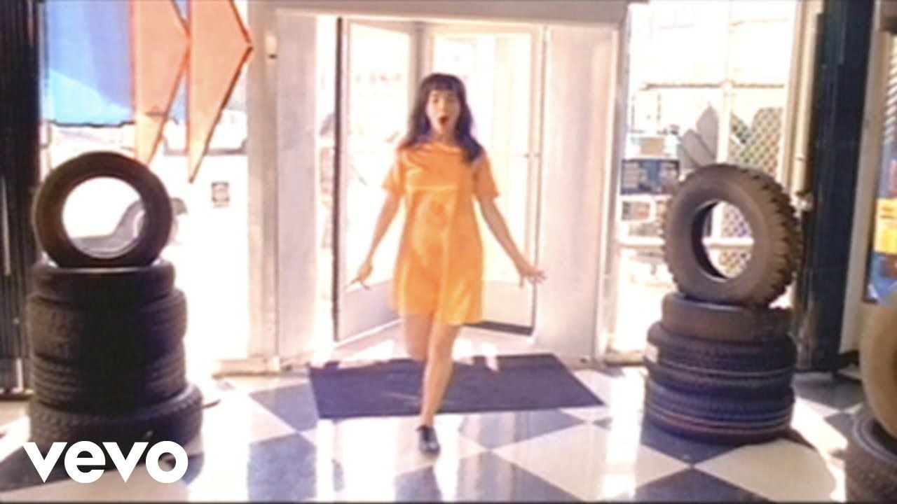 Bjork - It's oh so quiet