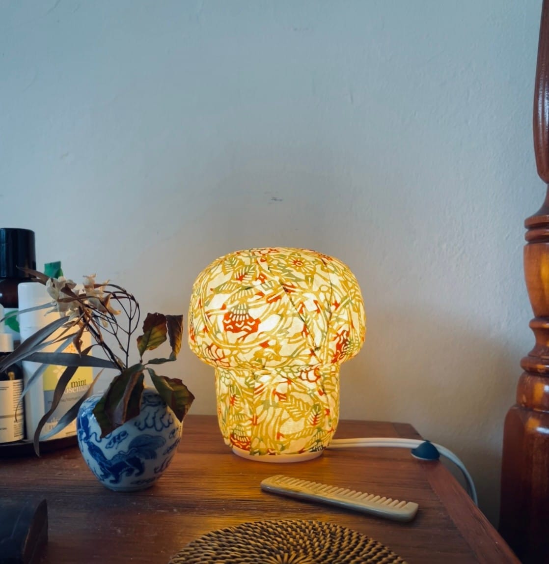 Decoupaging IKEA’s mushroom lamp