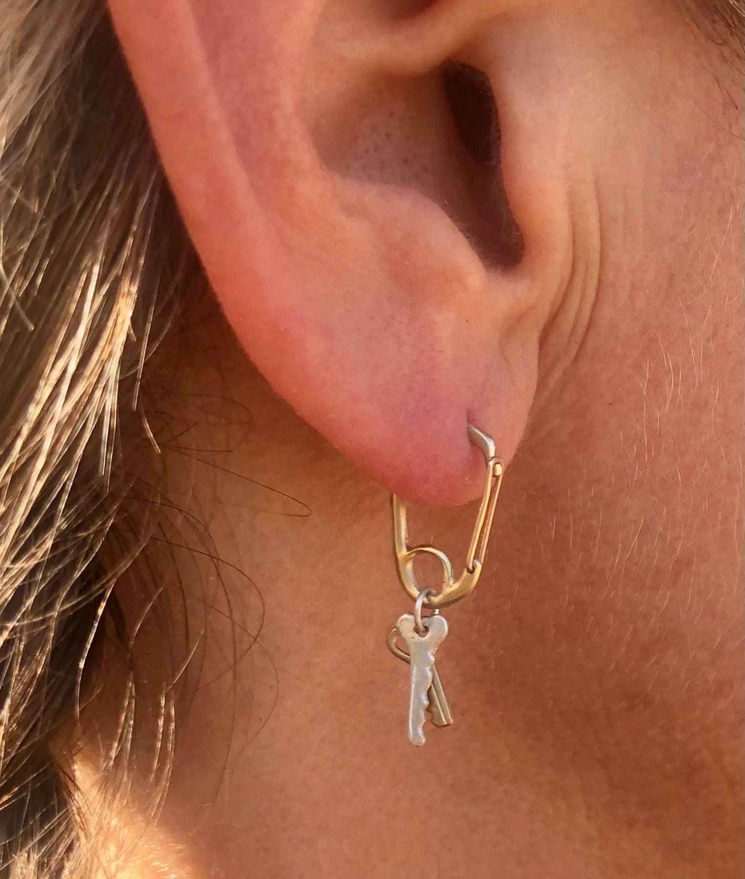 14k Yellow Gold Carabiner with Gold & Silver Keys Earring