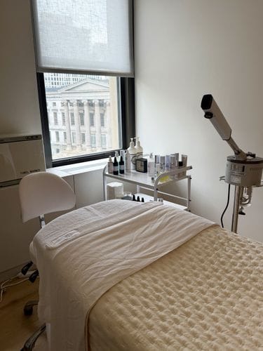 Cintrón Skincare in Brooklyn Heights