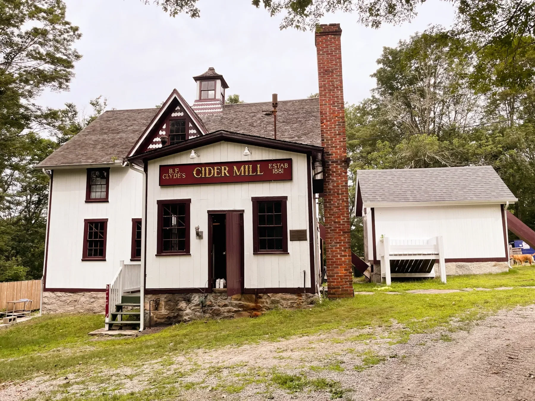 EXPLORE // Clyde's Cider Mill