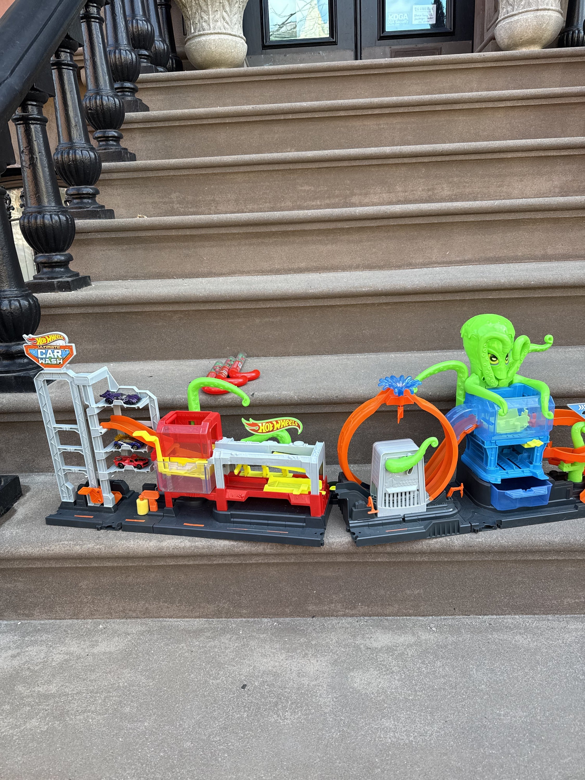 Stoop Toys