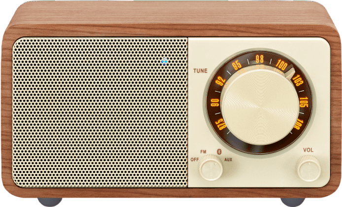 WR-7 Wooden Cabinet Radio /// SANGEAN
