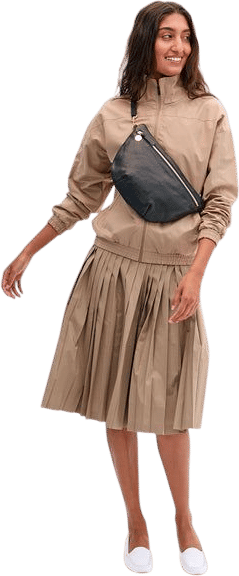 Clare V. Grande Fanny