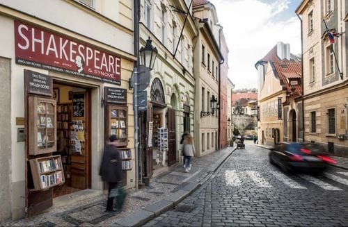 Shakes.cz - Foreign Books in Czech Republic