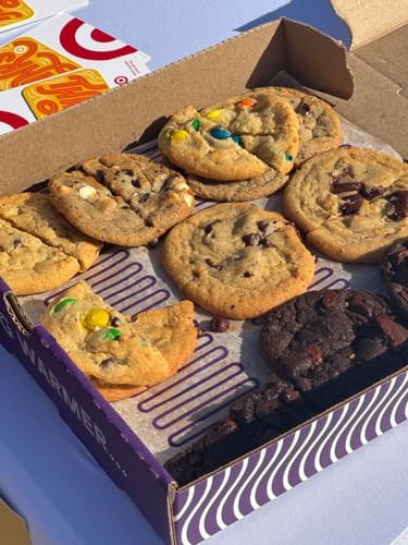 Insomnia Cookies