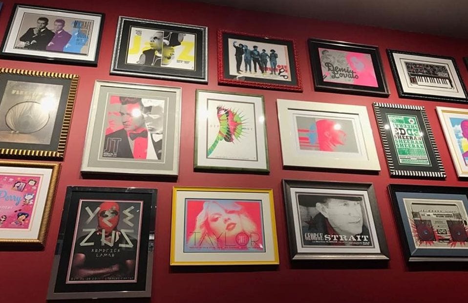 Universal Art Gallery Custom Framing and Printing